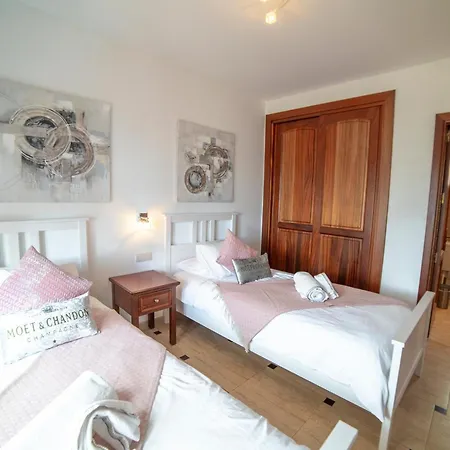 354 - Ocean View, Villa *