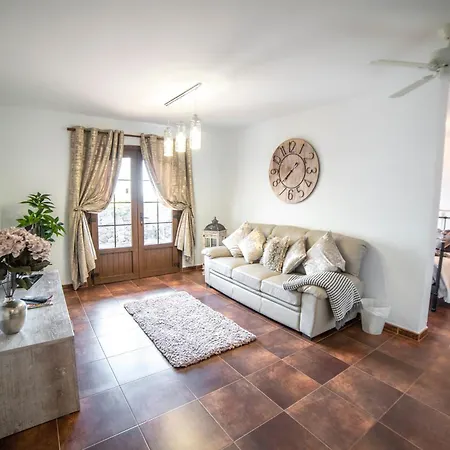 354 - Ocean View, Willa *